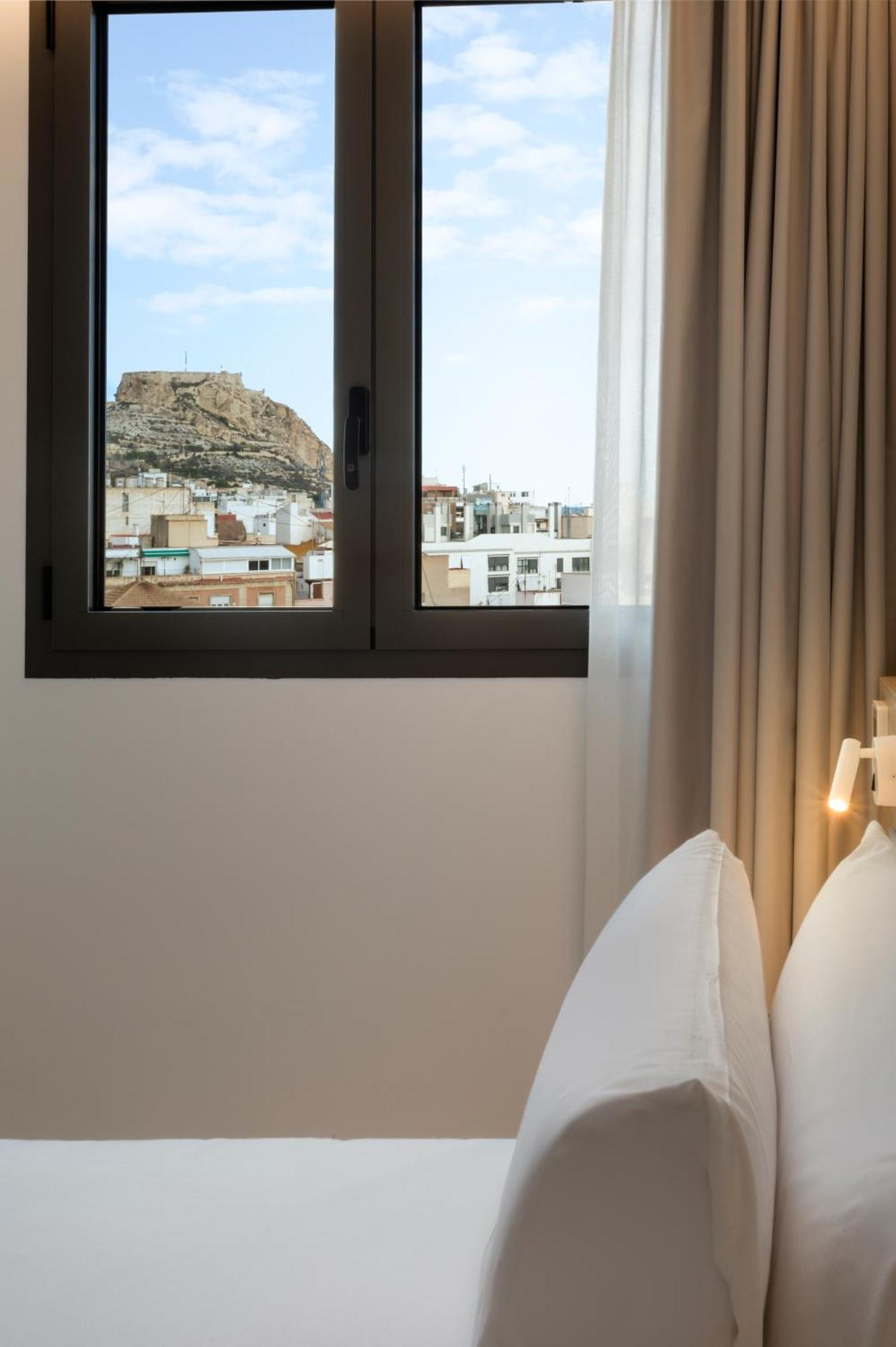 B&B Hotel Alicante Centro Exterior foto